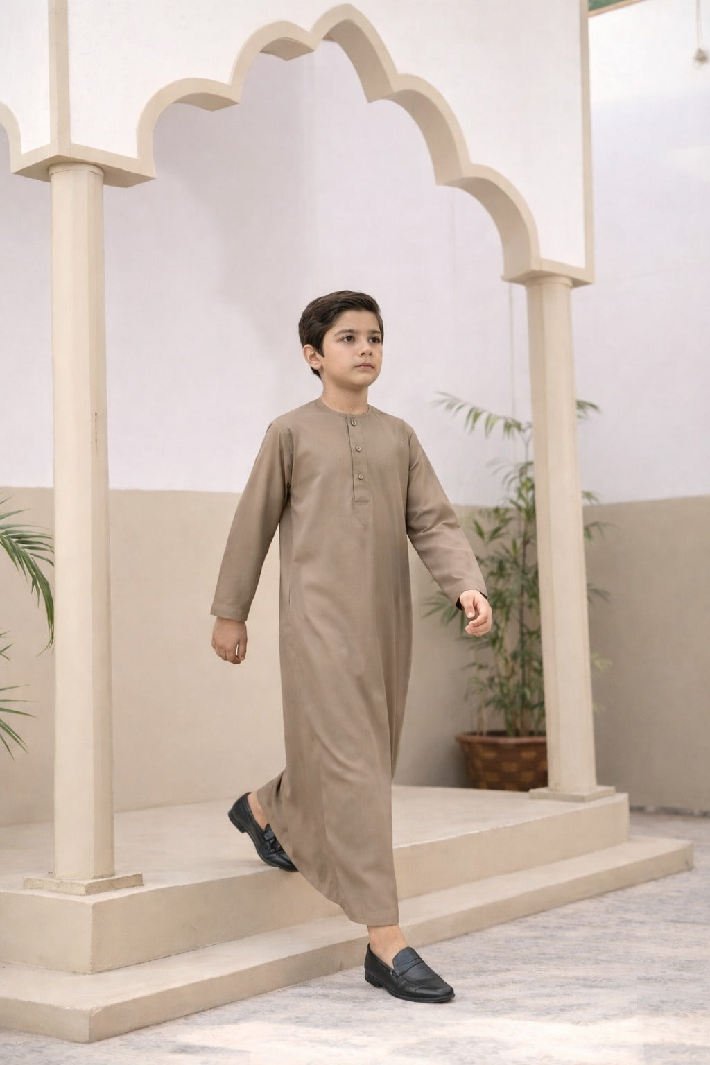 Kids Emirati Essential Thobe Beige/Brown